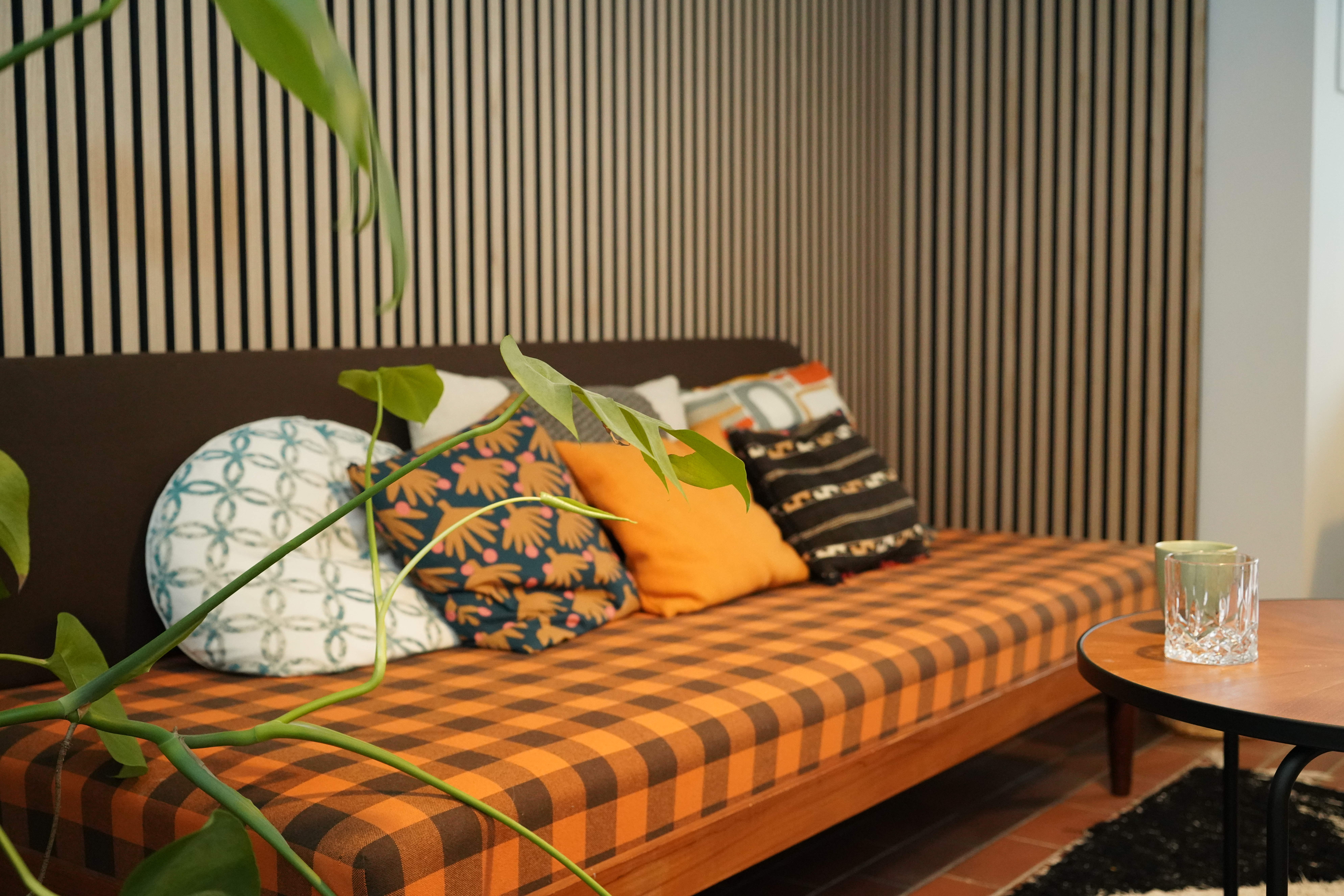 DSC09137-sofa